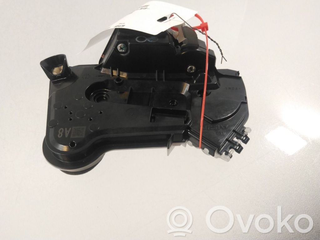 Toyota Corolla E210 E21 Serratura portiera anteriore