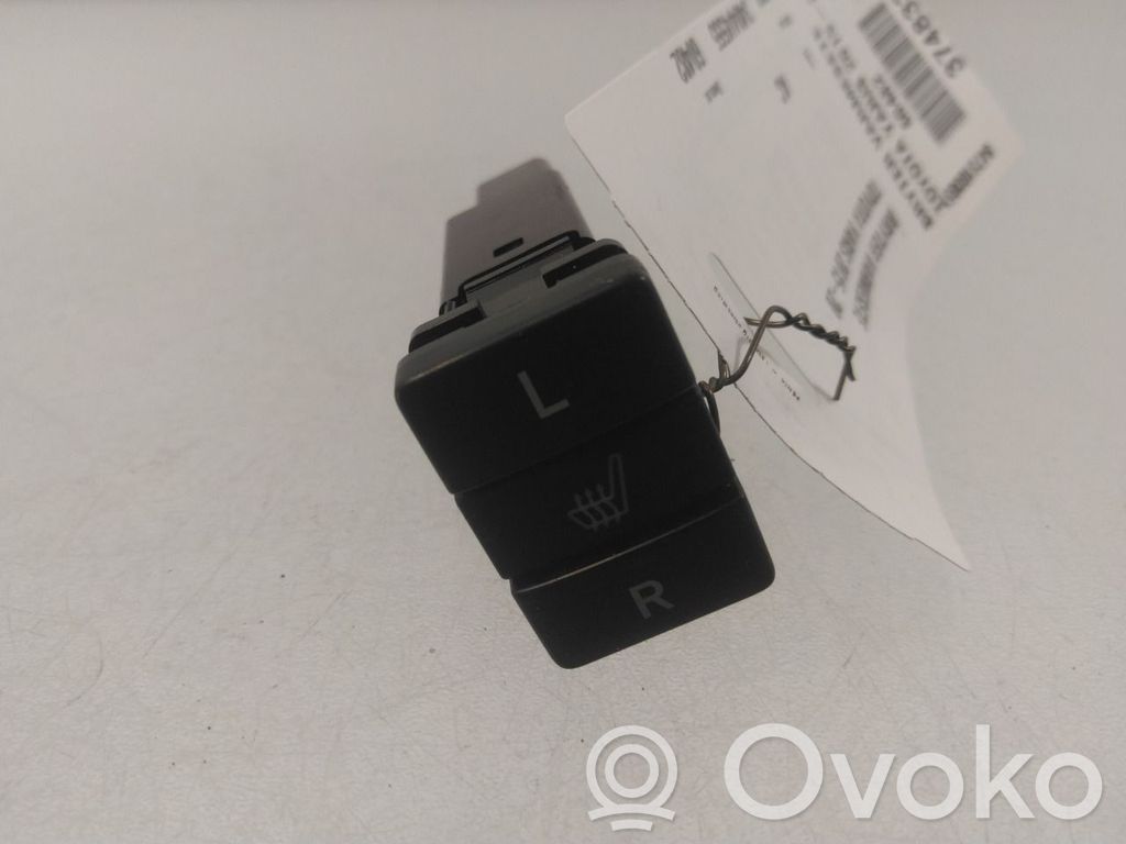 Toyota Yaris Przełączniki podgrzewania foteli 