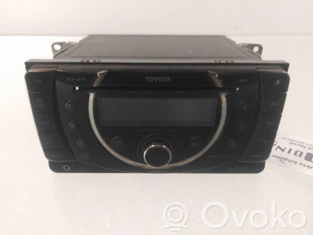 Toyota Hilux (AN10, AN20, AN30) Panel / Radioodtwarzacz CD/DVD/GPS