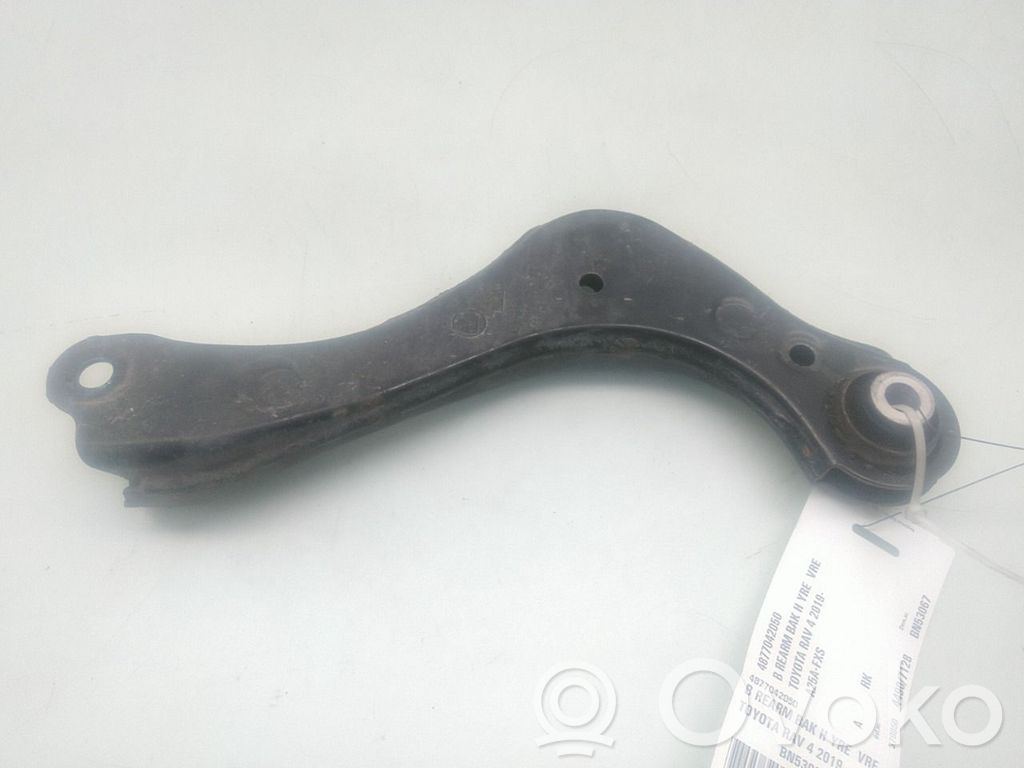 Toyota RAV 4 (XA50) Brazo de suspensión trasero 