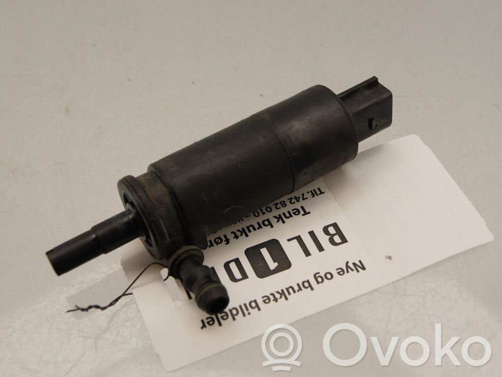 Volkswagen Golf V Pompa lavavetri parabrezza/vetro frontale