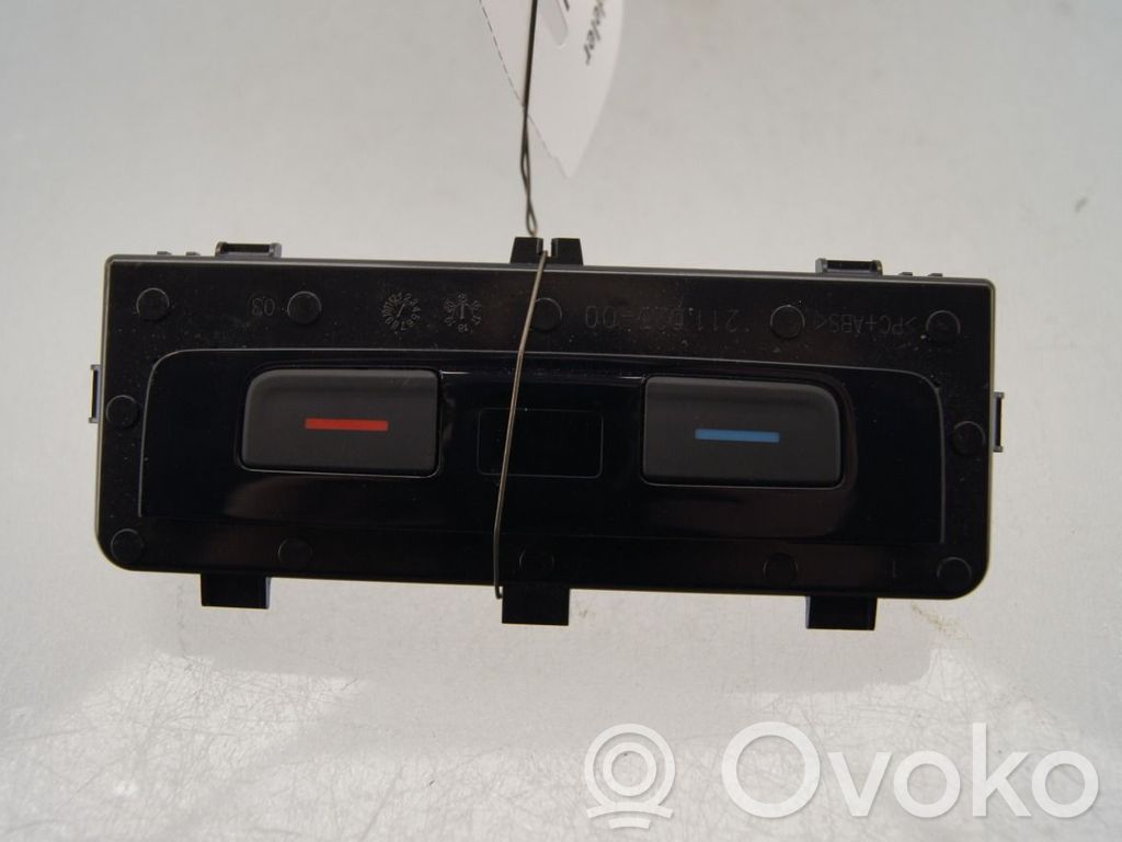 Volkswagen PASSAT B8 Console centrale, commande chauffage/clim 