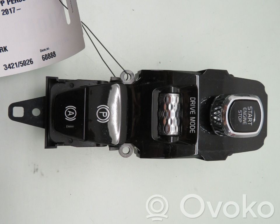 Volvo S90, V90 Interruttore a pulsante start e stop motore 