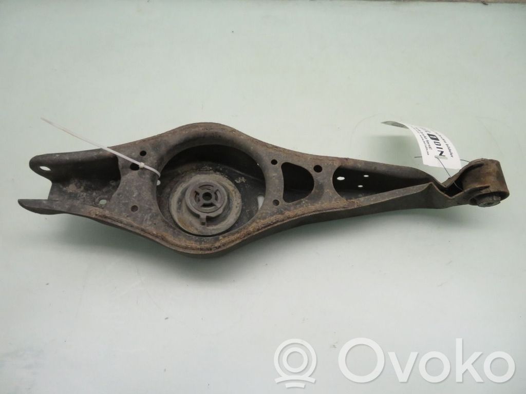 Volkswagen PASSAT B7 Braț control spate 