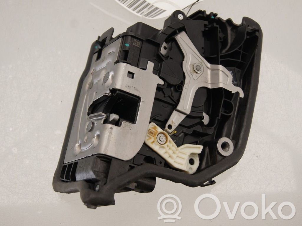 BMW X5 F15 Takaoven lukko 