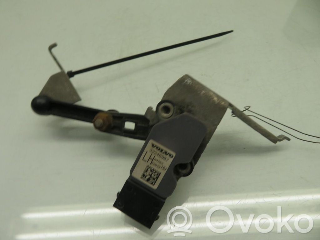 Volvo XC90 Sensor de altura delantera de la suspensión neumática