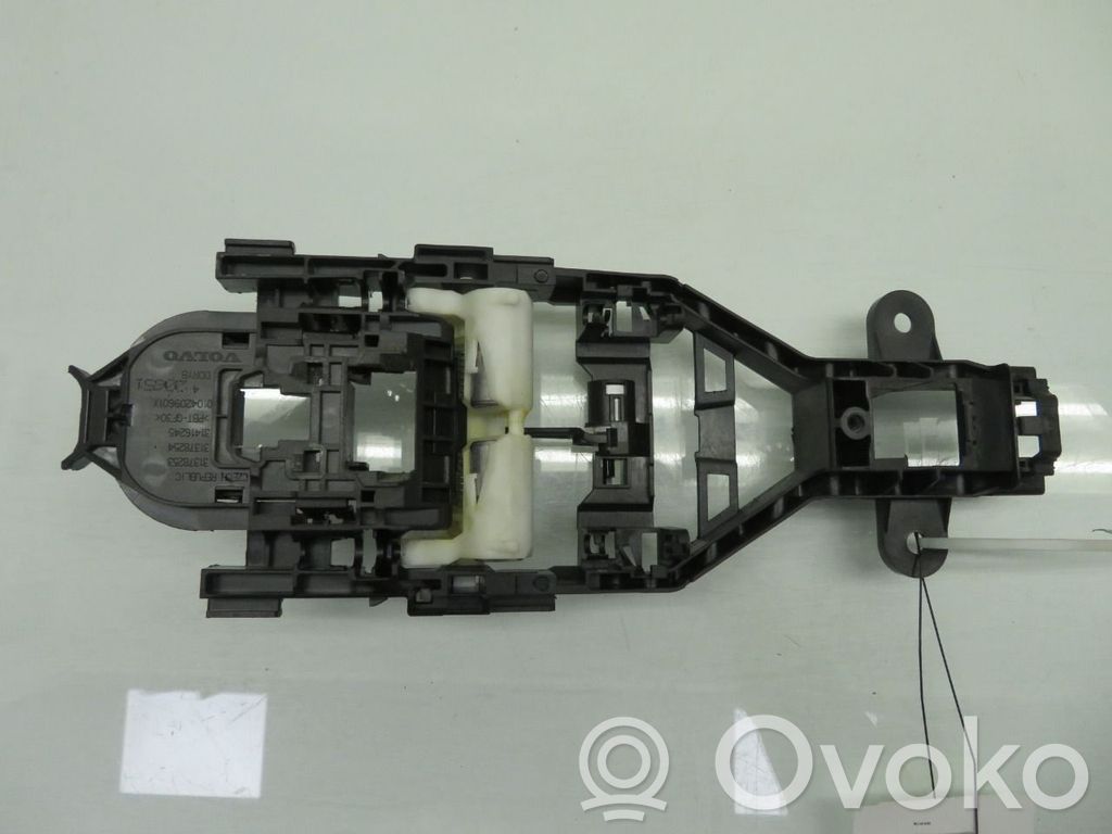 Manecilla externa puerta trasera   31378253,31378253