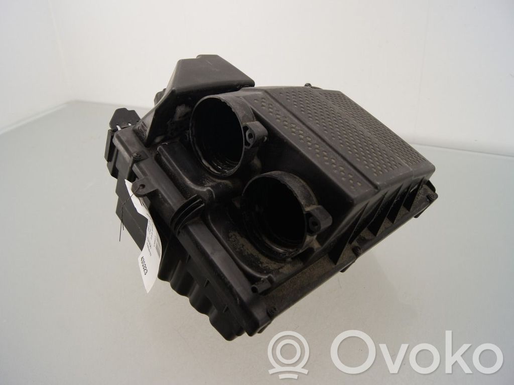 Land Rover Discovery 4 - LR4 Obudowa filtra powietrza 