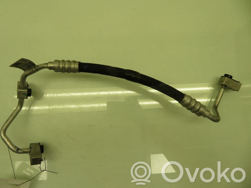 Ilmastointilaitteen putki (A/C)   1EA816523E,1EA816523E