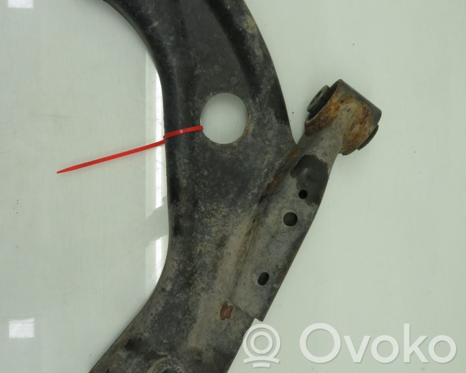Peugeot 5008 II Braccio di controllo sospensione anteriore 