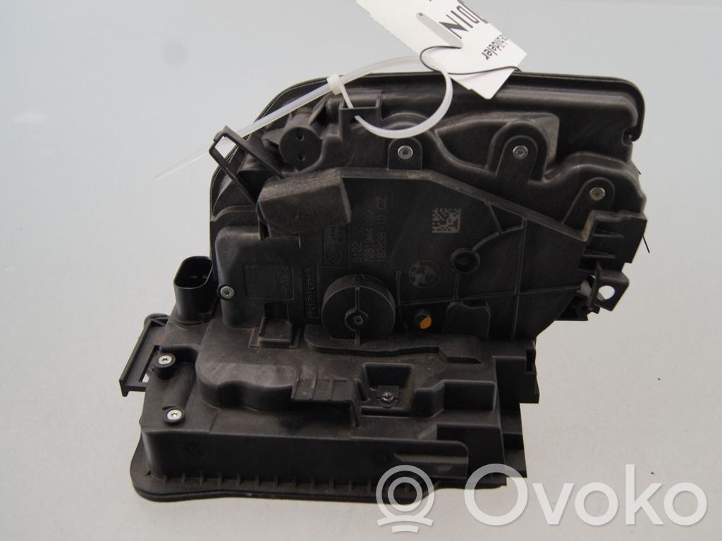 BMW 2 F22 F23 Serratura portiera posteriore
