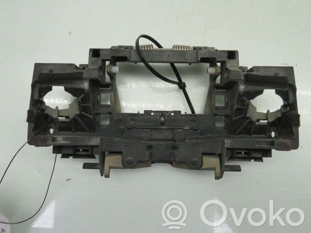 Audi A8 S8 D3 4E Takaoven ulkokahva 