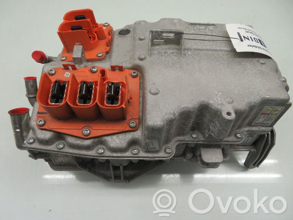 Volvo S90, V90 Inversor/convertidor de voltaje