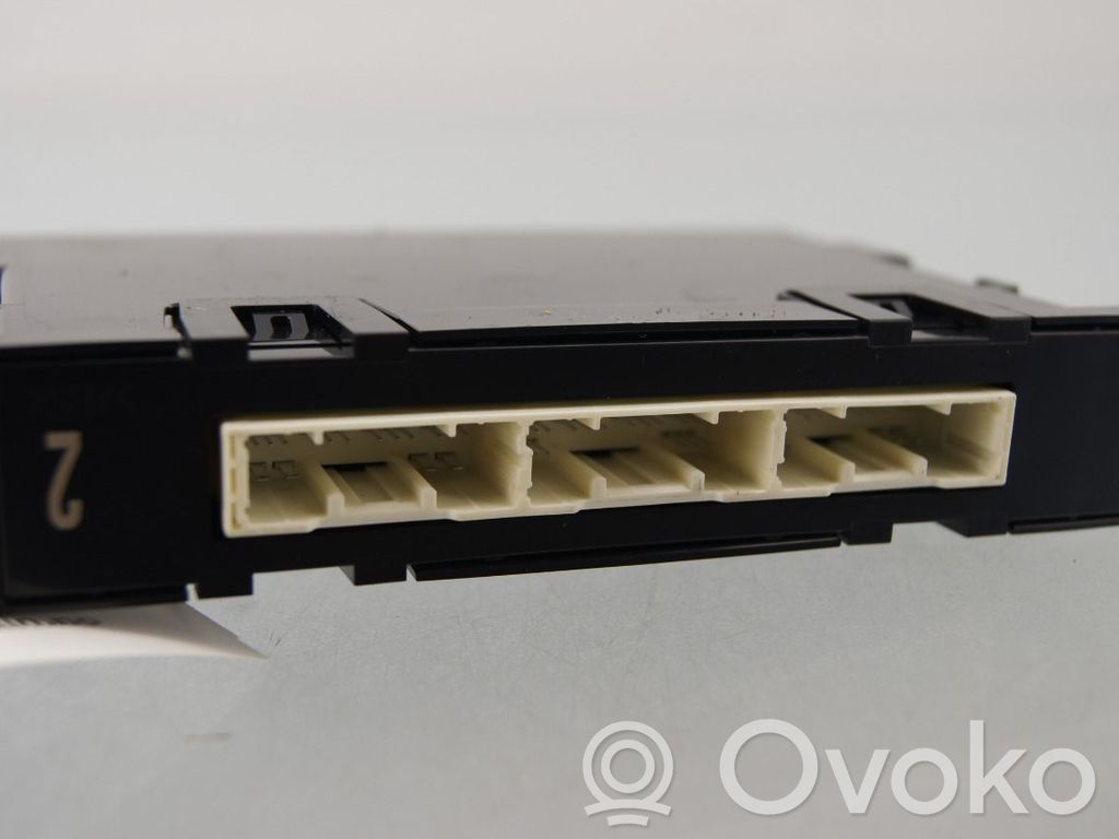 Toyota bZ4X Modul de control caroserie central