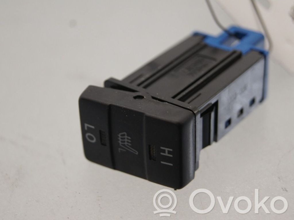 Toyota Auris E180 Interruttore riscaldamento sedile 