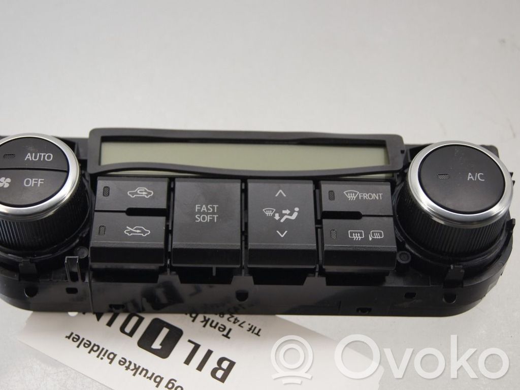 Toyota Auris E180 Console centrale, commande chauffage/clim