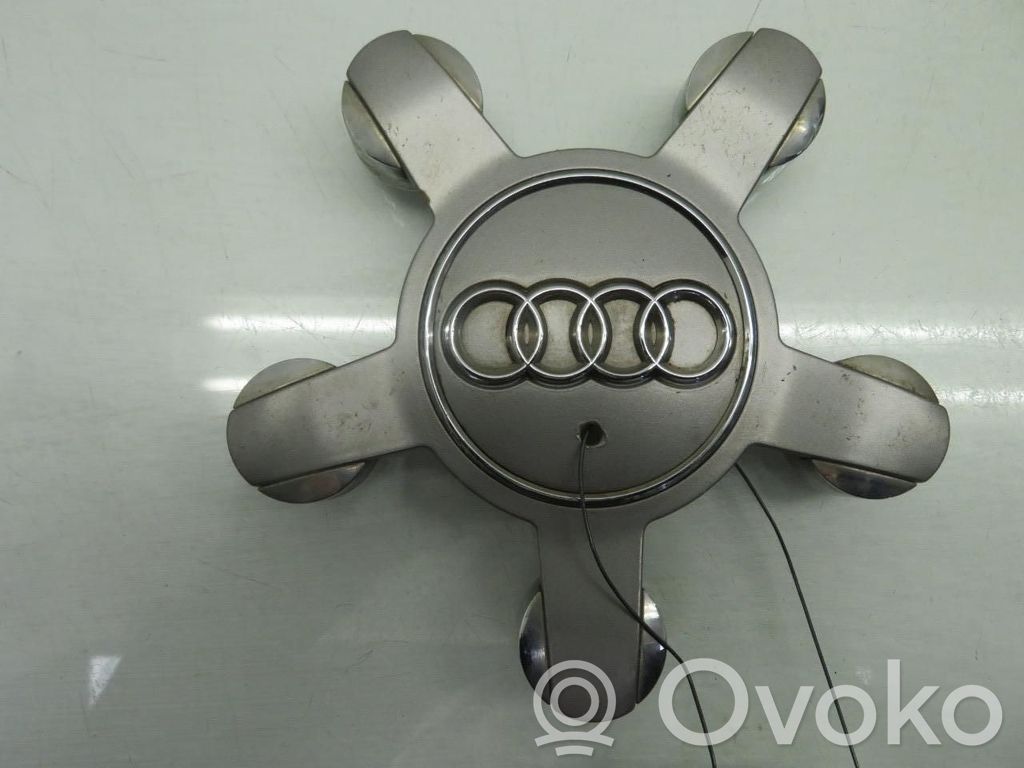 Audi A4 S4 B8 8K Borchia ruota originale 
