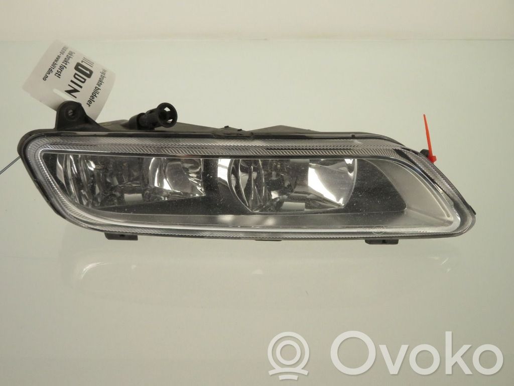 Volkswagen PASSAT B7 Proiector ceață 