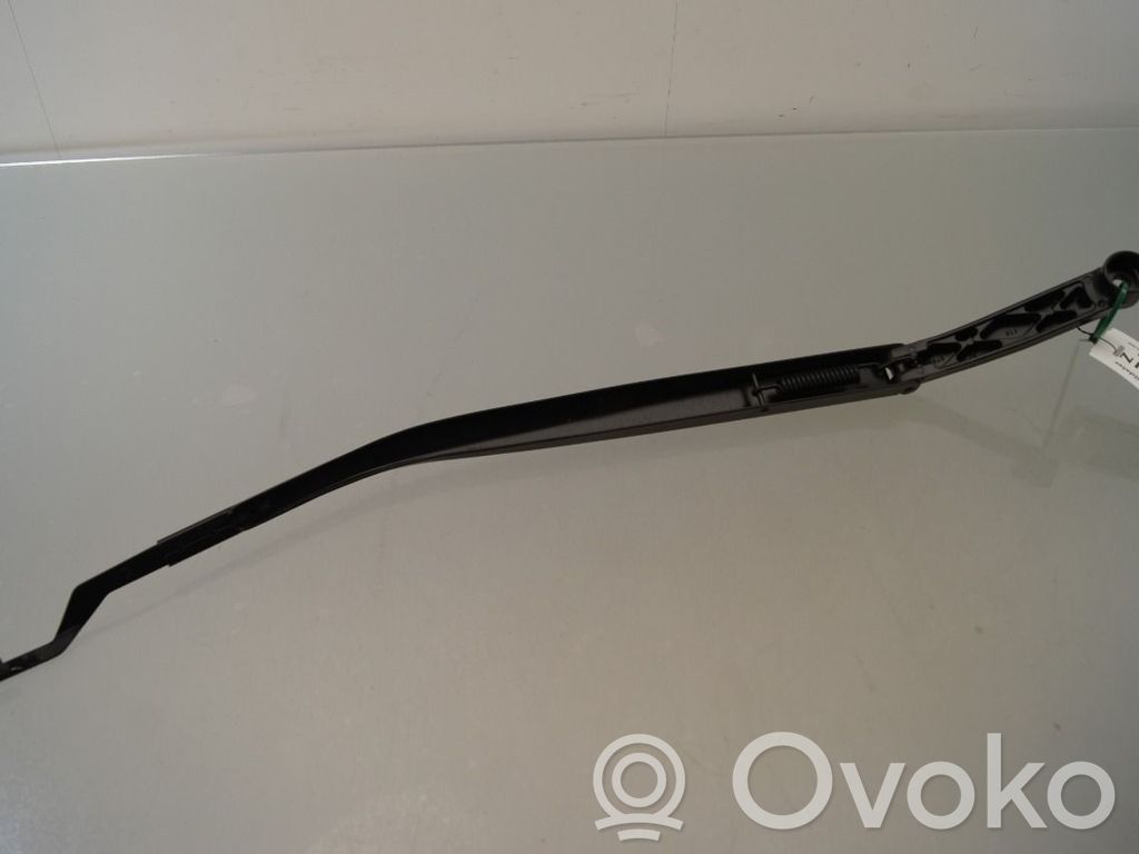 Toyota Corolla E210 E21 Braccio della spazzola tergicristallo anteriore 