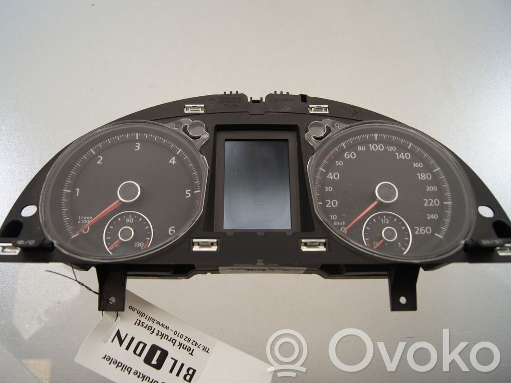 Volkswagen PASSAT B7 Vitezometru (grup de instrumente)