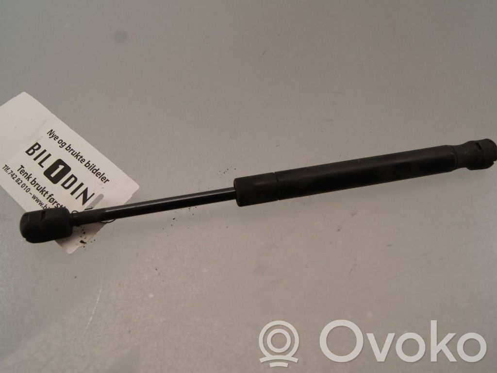 Volvo XC60 Amortizor capotă motor 