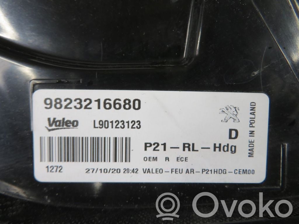 Peugeot 208 II Lampa tylna