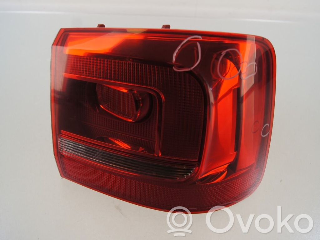 Volkswagen Touran II Luci posteriori 
