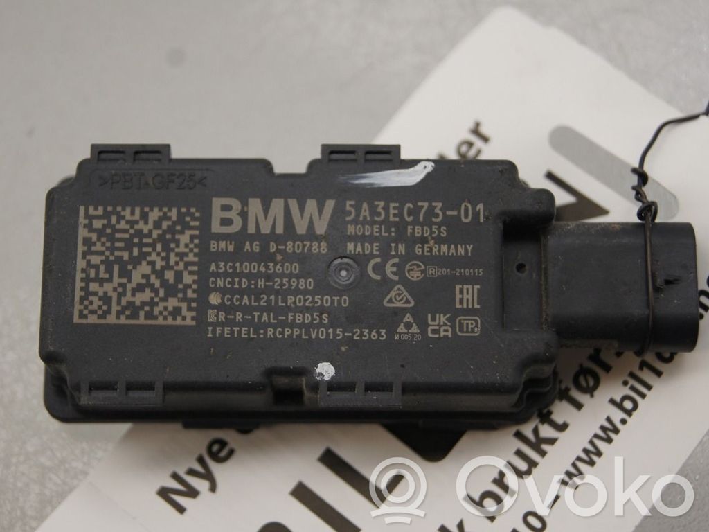 BMW iX Pystyantennivahvistin 