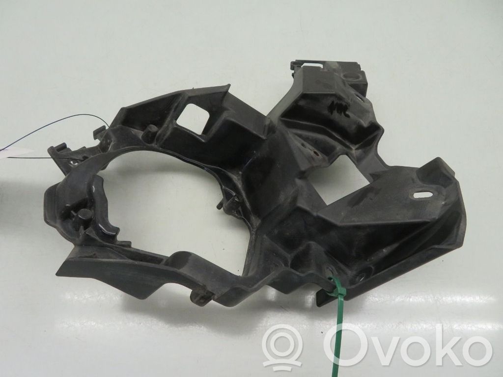 Mazda 6 Support phare frontale