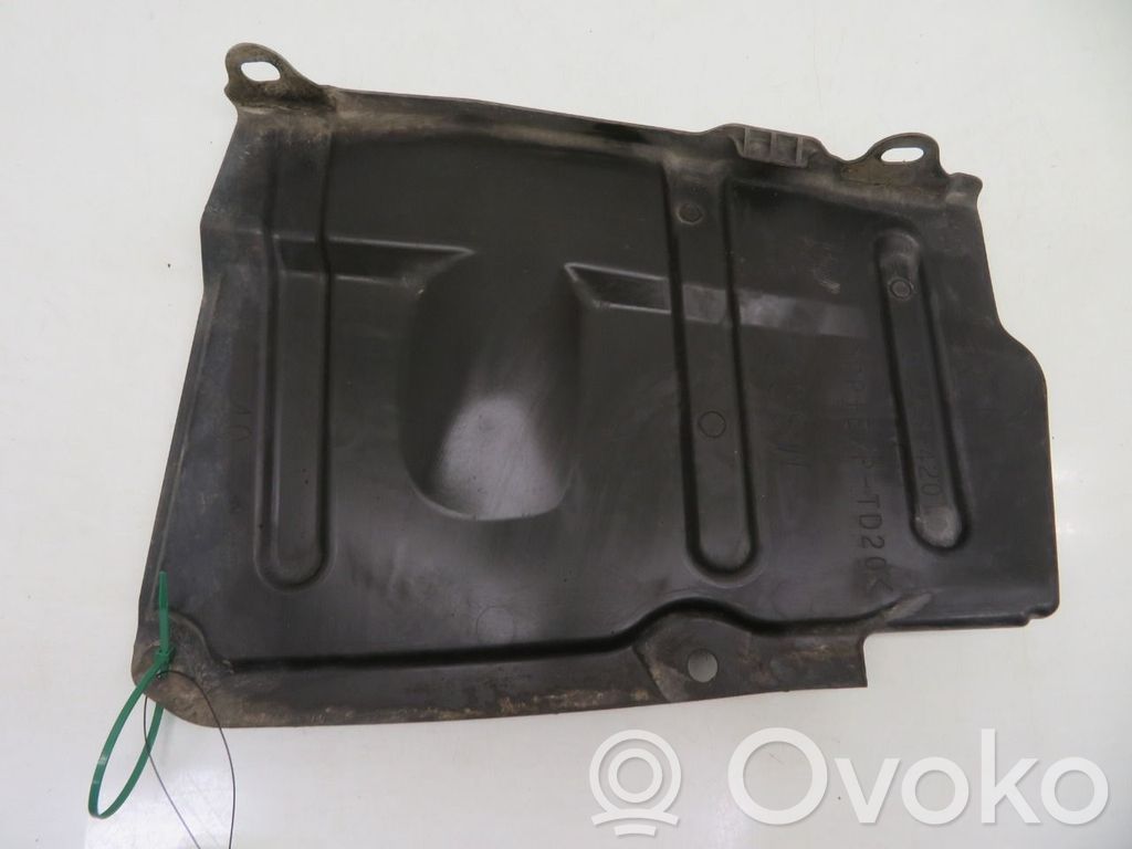 Toyota RAV 4 (XA40) Protecție inferioară motor 