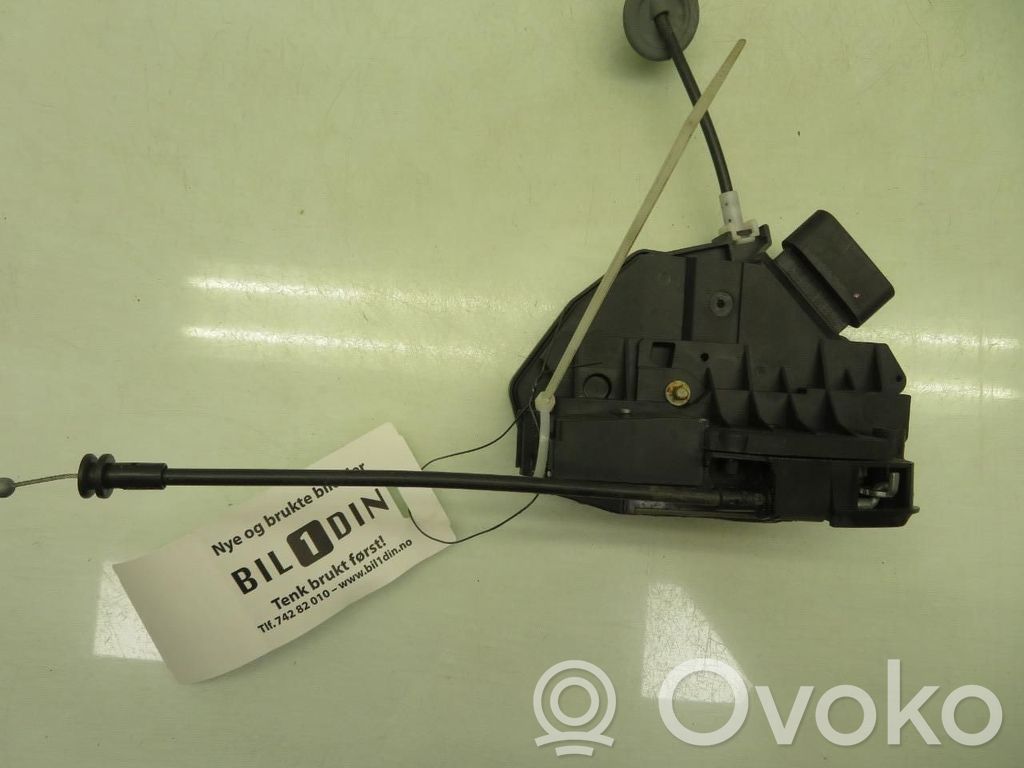 Volvo V60 Takaoven lukko 