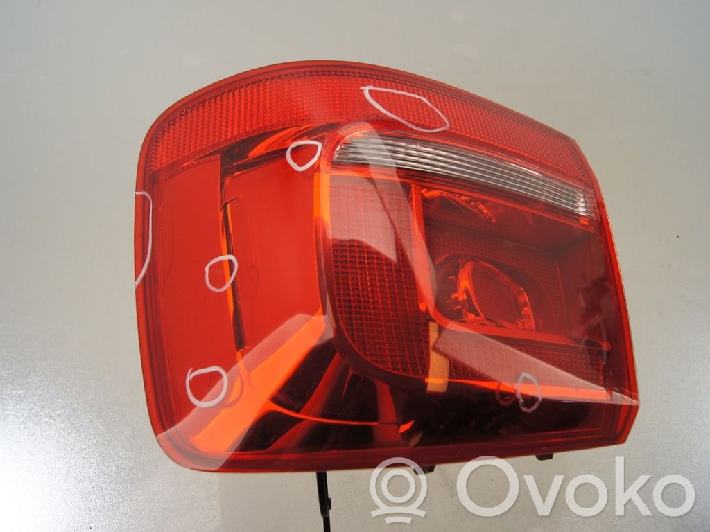 Volkswagen Touran I Lampă spate în caroserie 