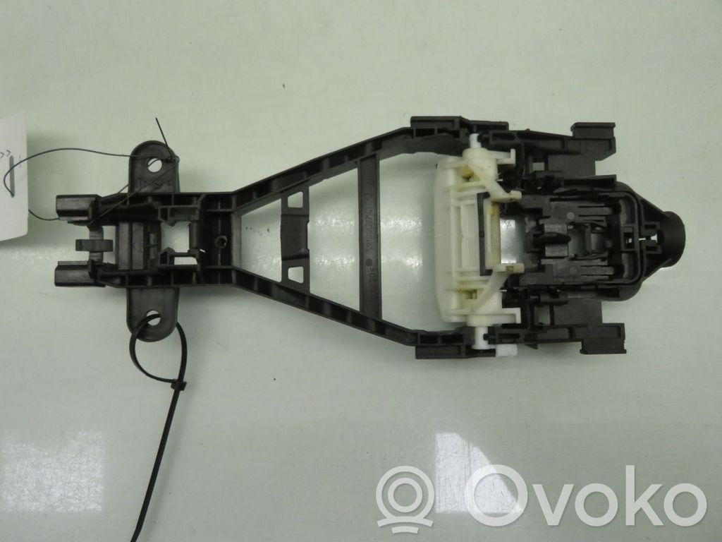 Volvo XC40 Manecilla externa puerta trasera 