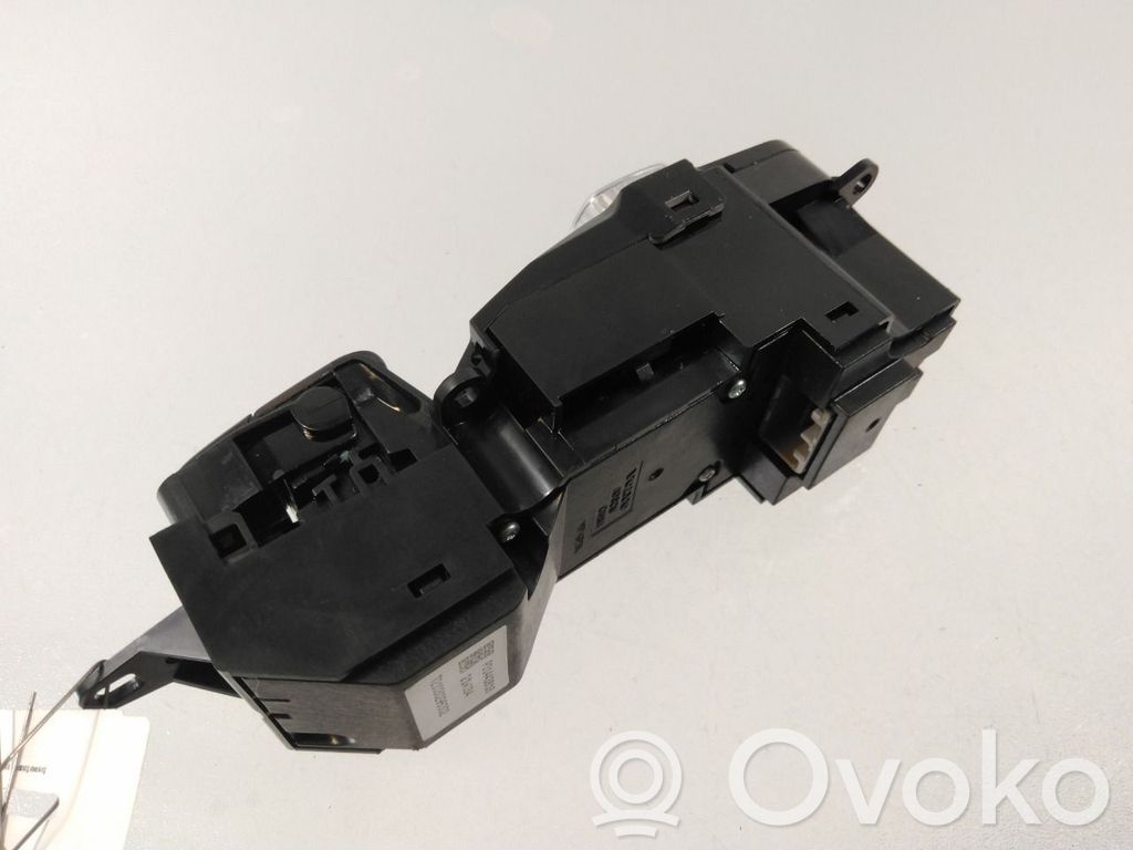 Volvo XC60 Moottorin start-stop-painike/kytkin 