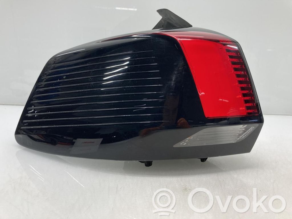 Peugeot 5008 II Luz trasera/de freno