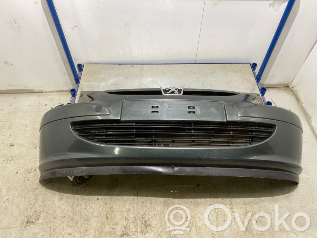 Peugeot 307 Priekinis bamperis 