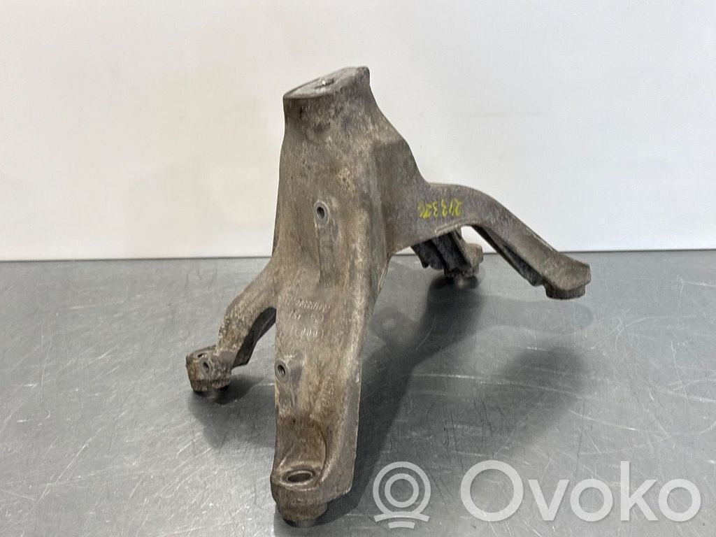 Audi A5 8T 8F Wspornik / Mocowanie silnika 