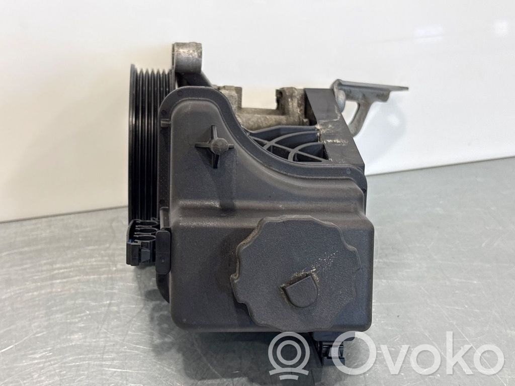 Mercedes-Benz C W204 Pompa servosterzo 