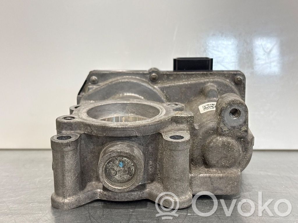 Renault Clio IV Throttle body valve 