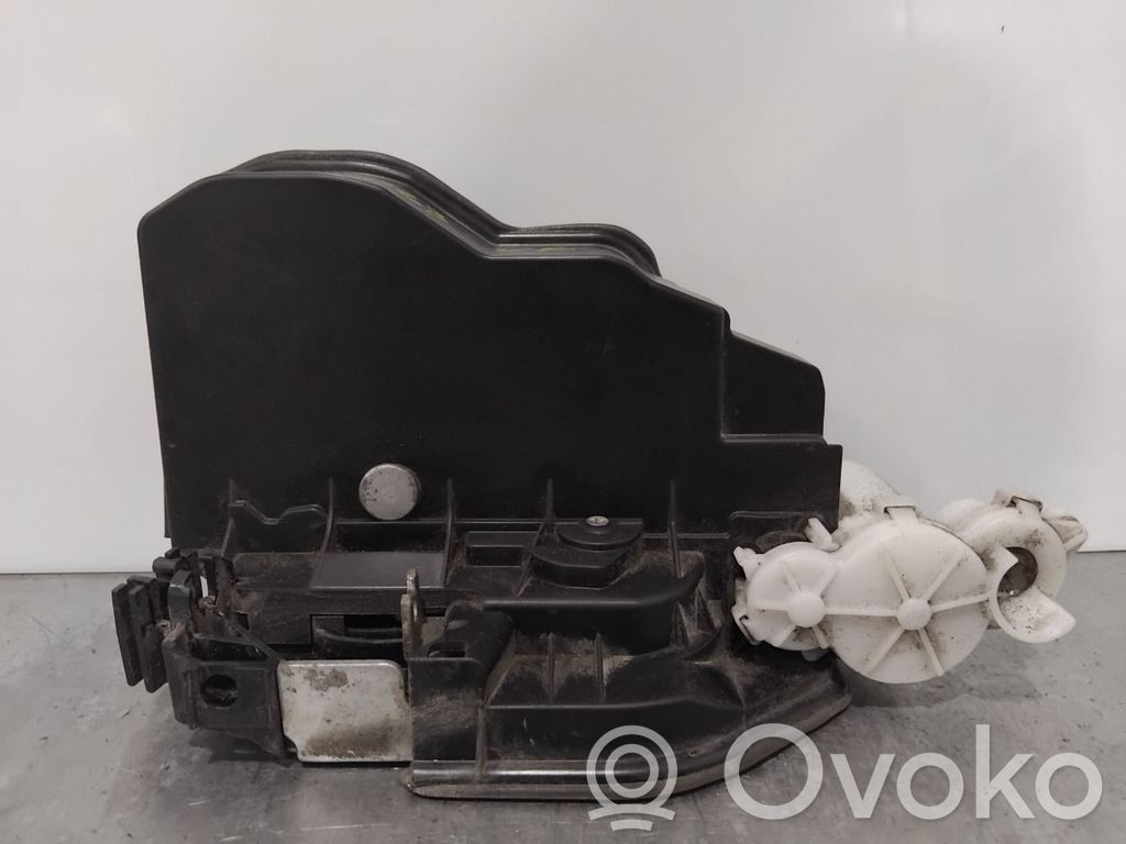 BMW X3 F25 Serratura portiera anteriore 