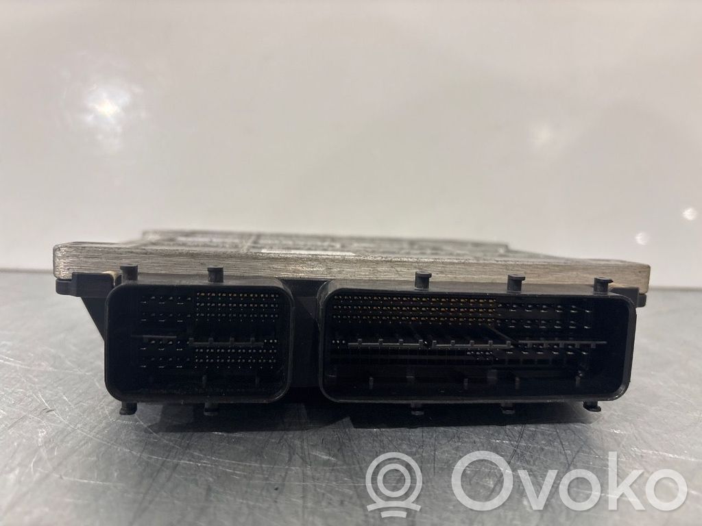 Toyota Avensis T270 Unitate control motor/modul ECU 