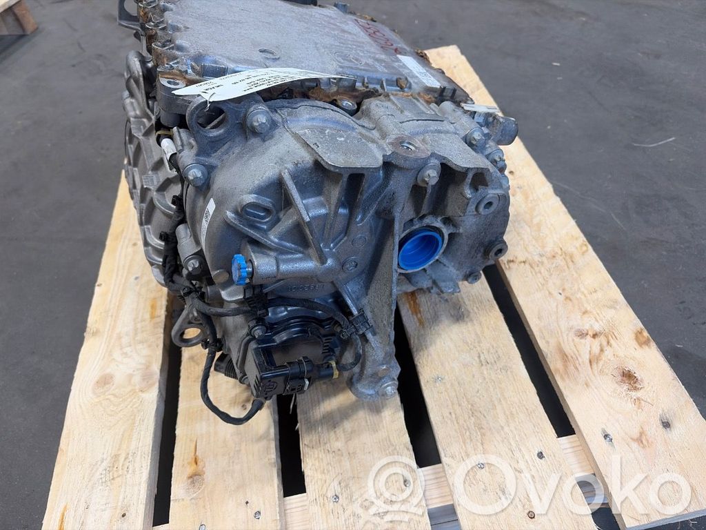 Mercedes-Benz EQA motor de coche eléctrico 