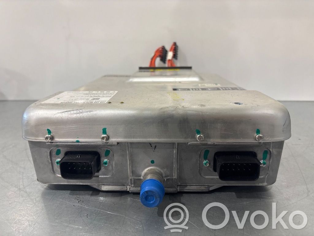 Tesla Model S Încărcător baterie (opțional) 