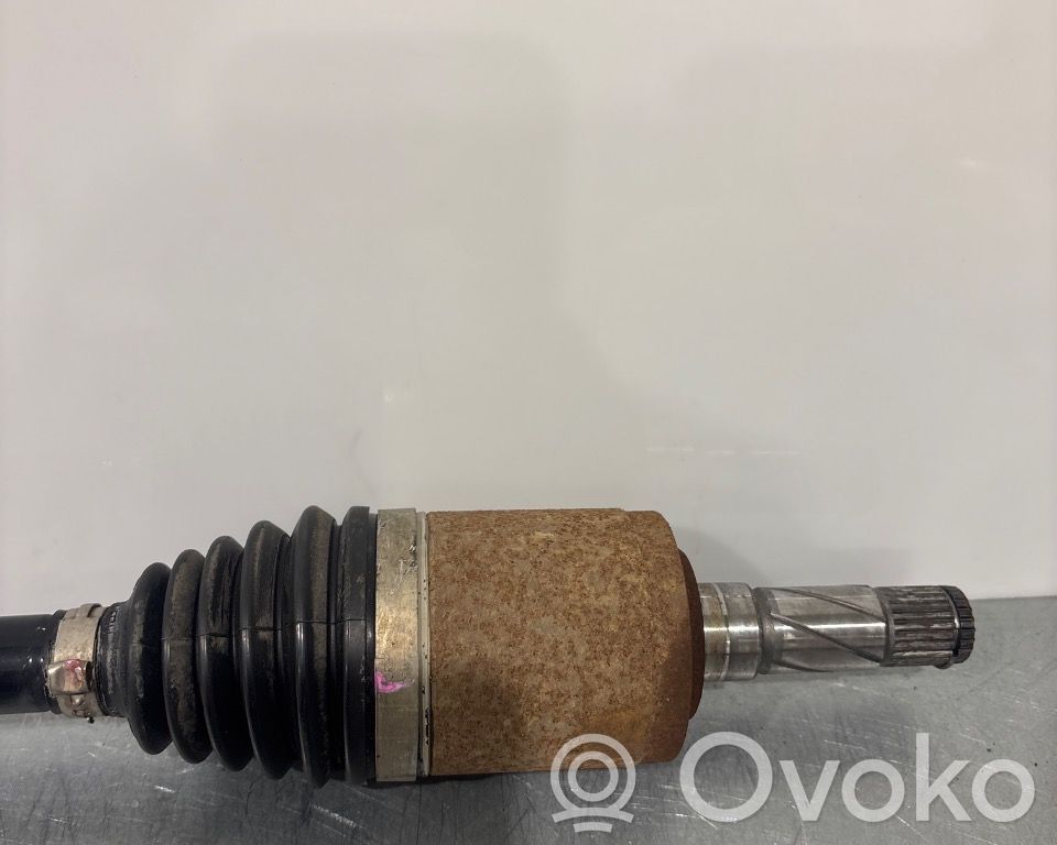 Takavetoakseli   36001876,31325135,31325135,31325135,36001876