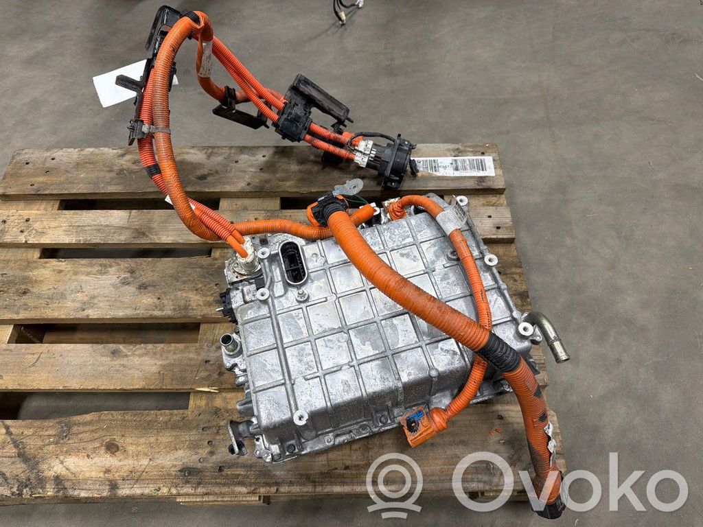 Nissan NV200 Ładowarka do akumulatora 