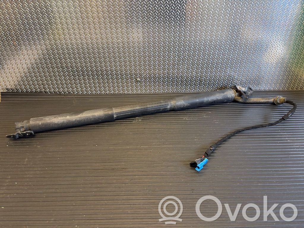 BMW 3 F30 F35 F31 Pritraukėjas galinio dangčio 