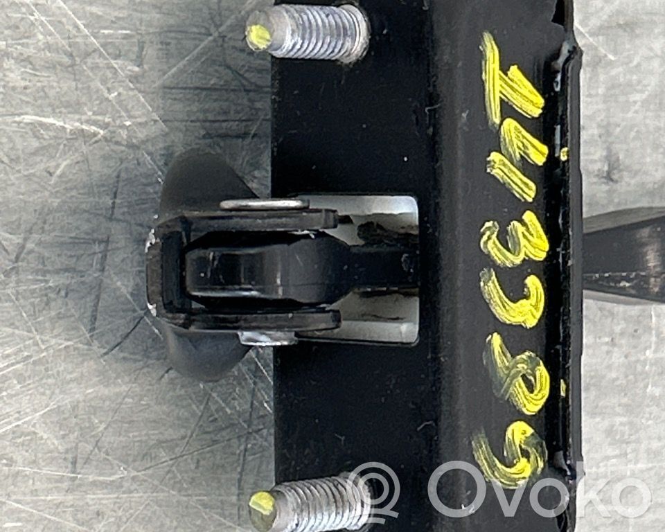 BYD Atto 3 Etuoven pidätin