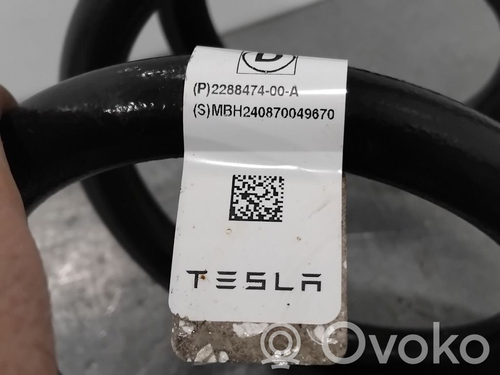 Tesla Model Y Ressort hélicoïdal arrière support (caoutchouc)
