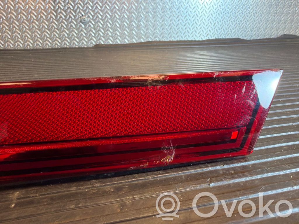 Garniture de hayon   924A2CV000,924A2CV000
