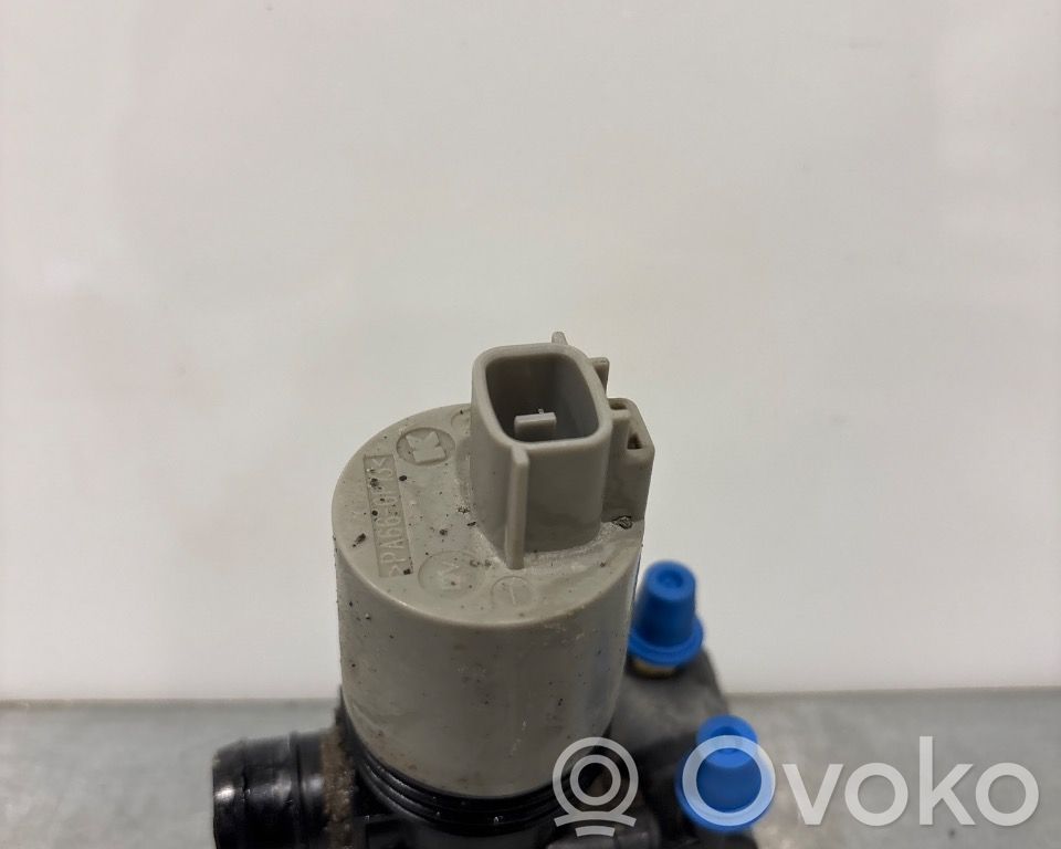 Toyota Auris E180 Pompa lavavetri parabrezza/vetro frontale 